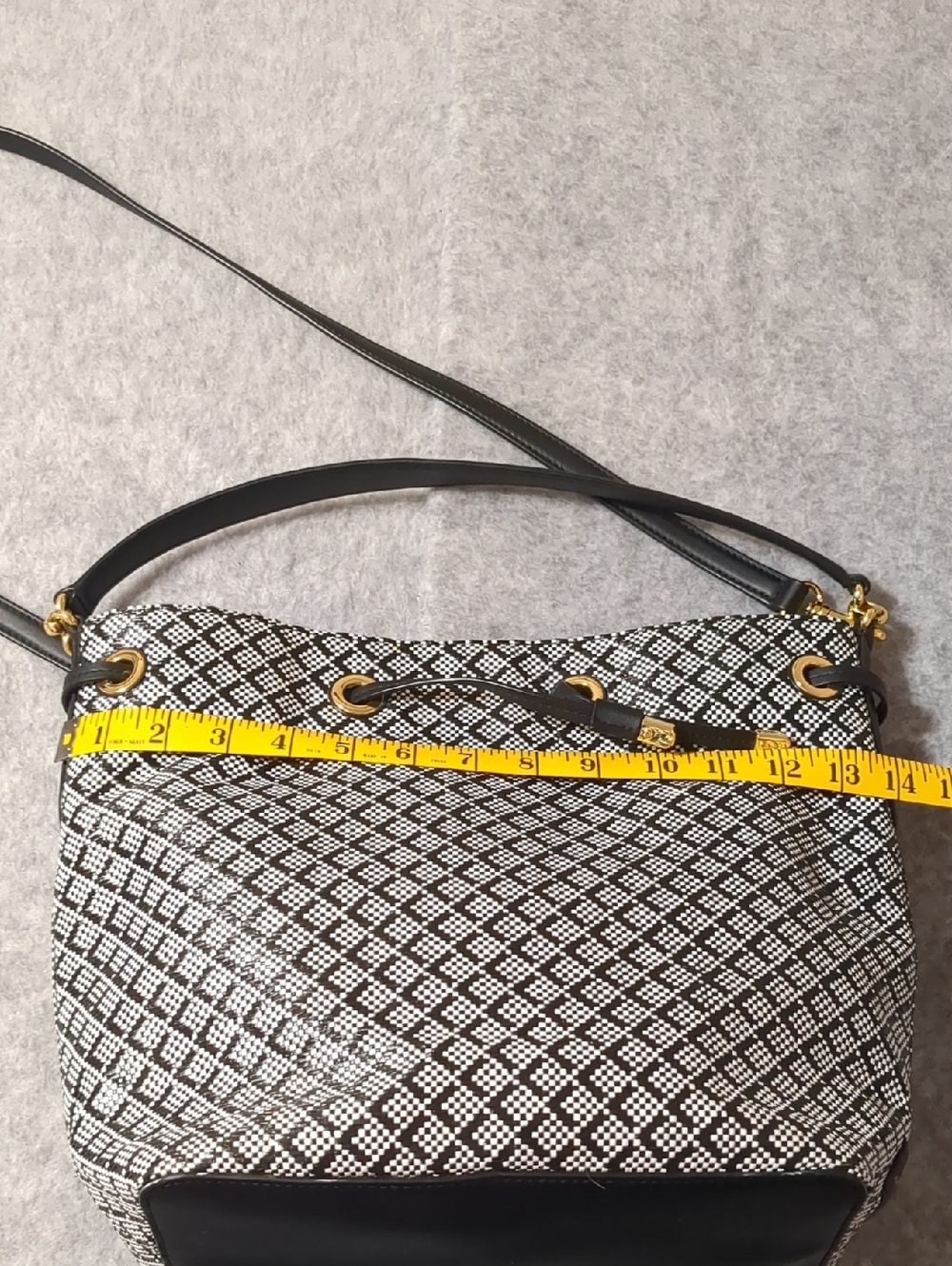 Lauren Ralph Lauren Dryden Debby Drawstring Bucket Black & White Bag - Picture 9 of 13